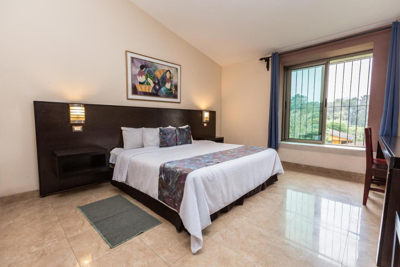 Park Hotel Santa Cruz Verapaz Екстер'єр фото