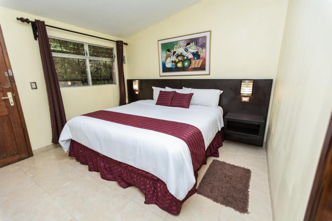 Park Hotel Santa Cruz Verapaz Екстер'єр фото