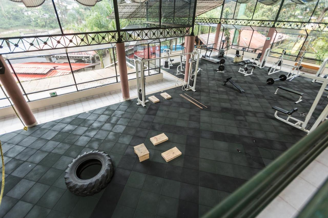Park Hotel Santa Cruz Verapaz Екстер'єр фото