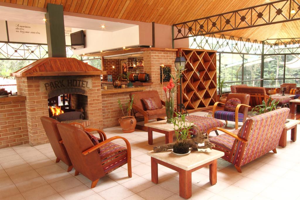 Park Hotel Santa Cruz Verapaz Екстер'єр фото