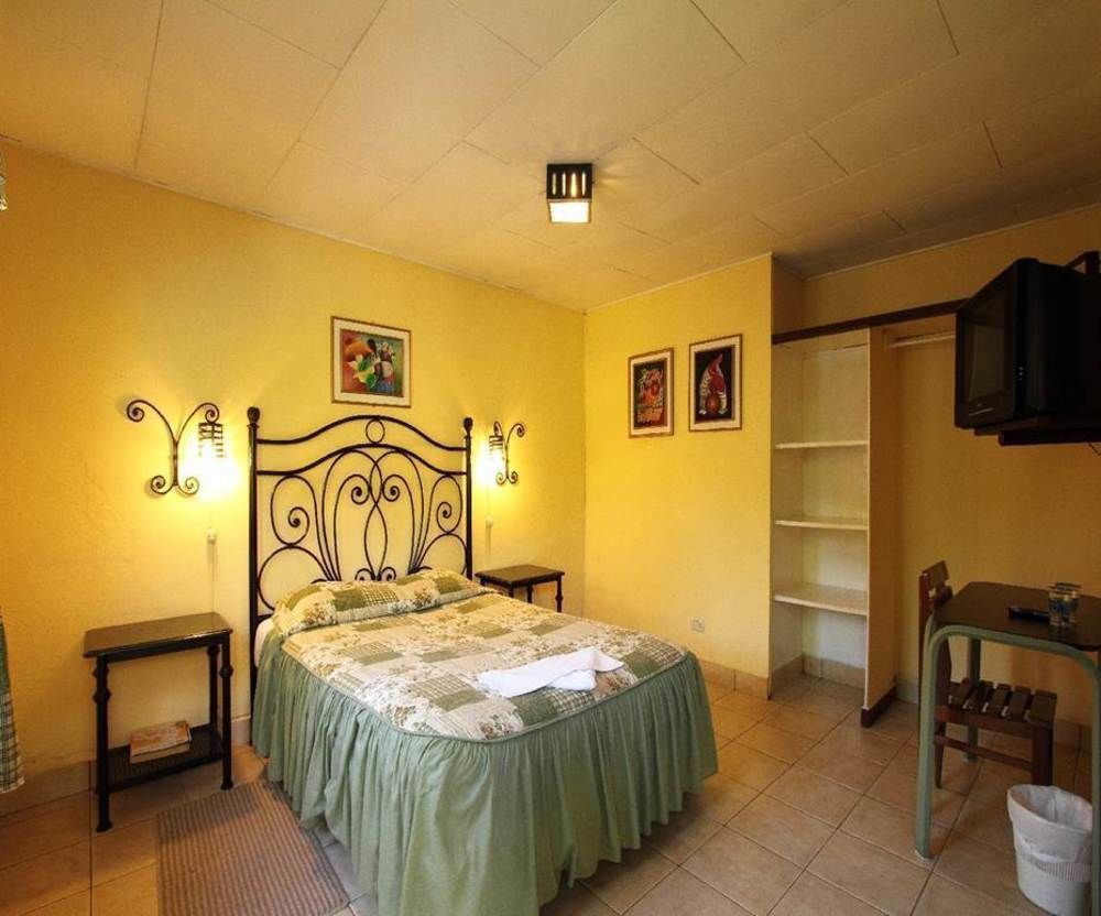 Park Hotel Santa Cruz Verapaz Екстер'єр фото